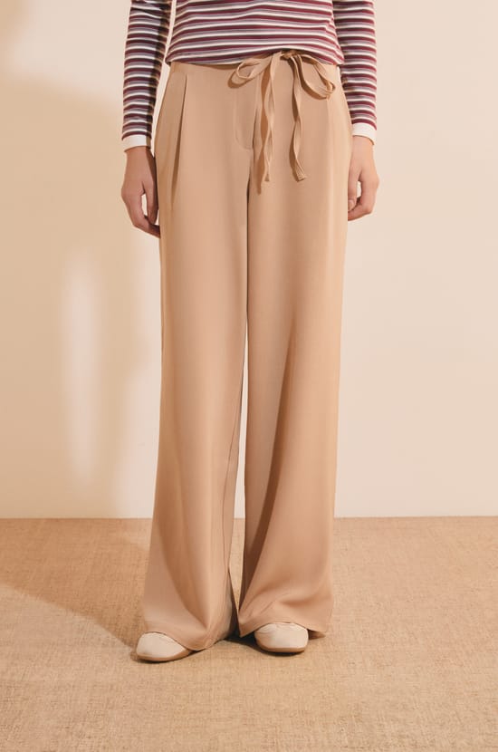 Pantalon fluide large;${refinementColor}