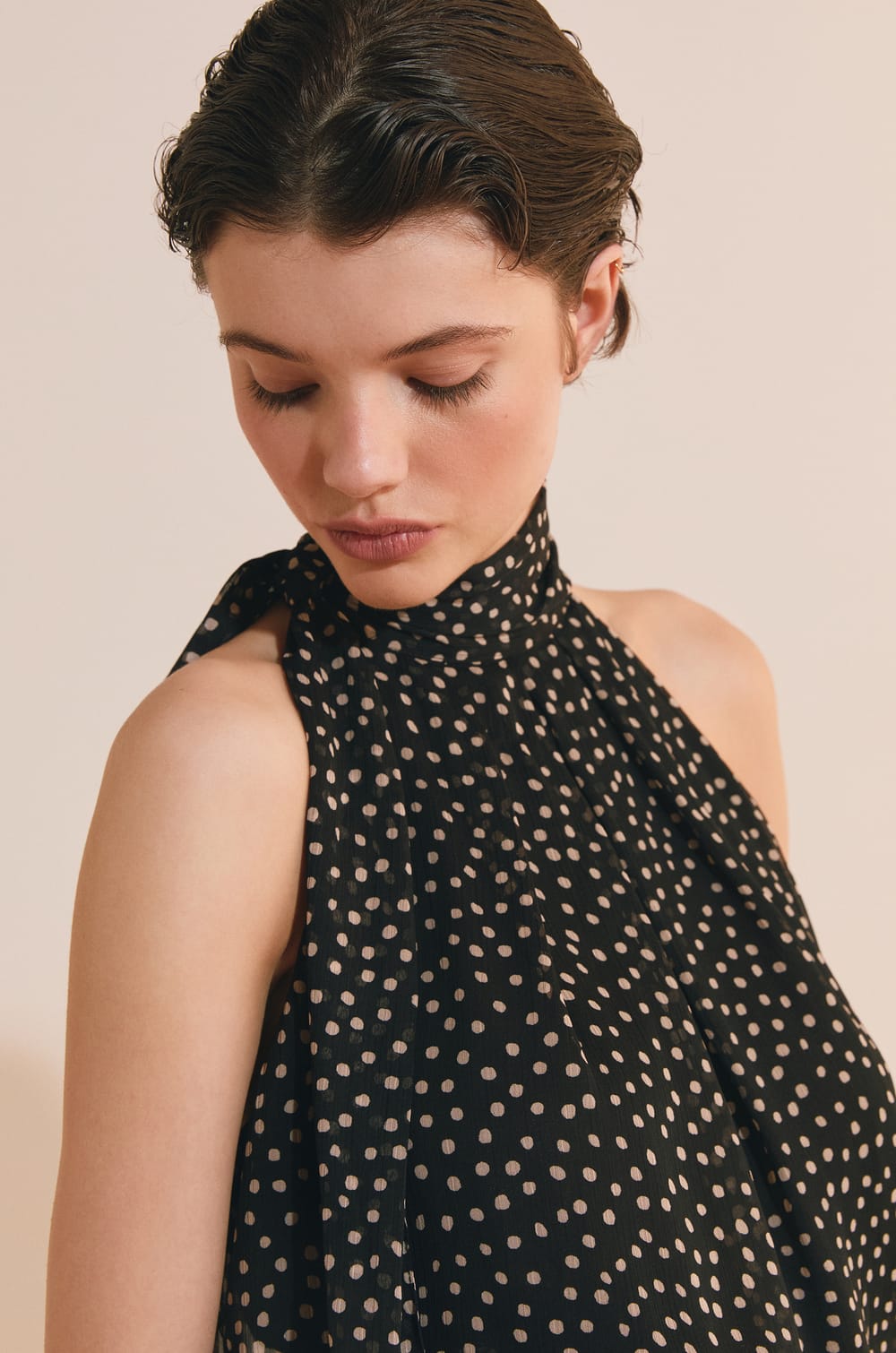 Sleeveless Polka Dot Top;${refinementColor}
