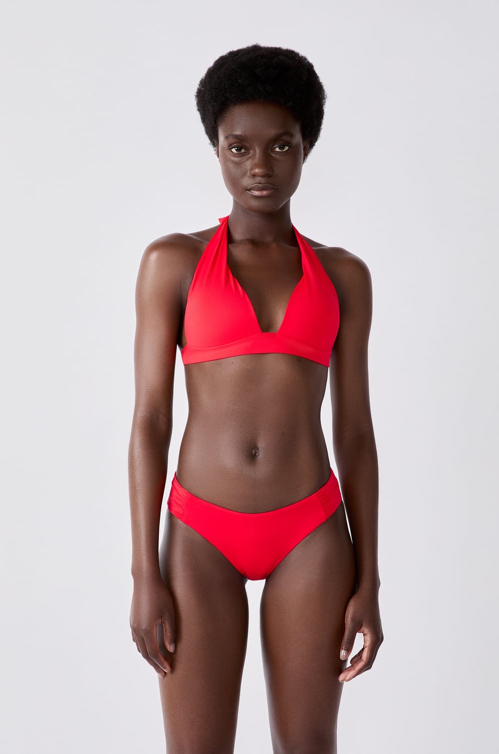 Braguita de bikini culotte;${refinementColor}