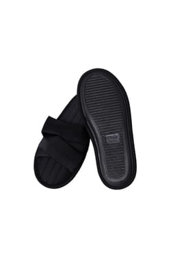 Chaussons tongs;${refinementColor}