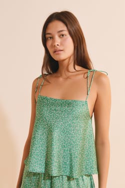 Top satin&eacute; &agrave; motif;${refinementColor}