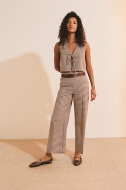 Pantalon &agrave; carreaux;${refinementColor}