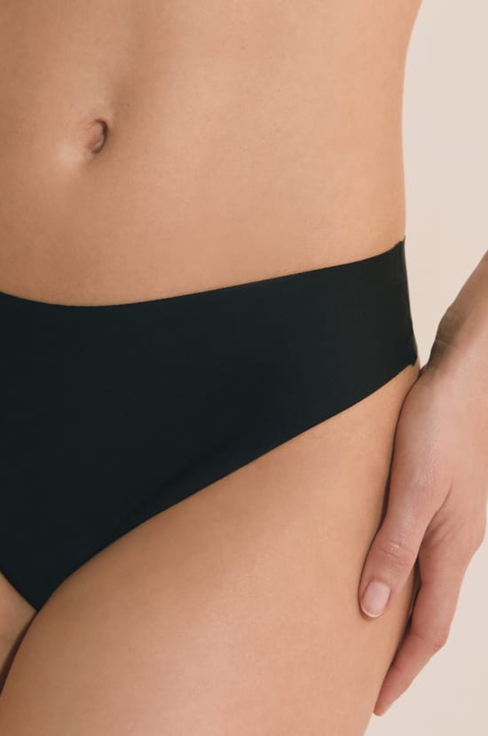 Tanga high leg en microfibre;${refinementColor}