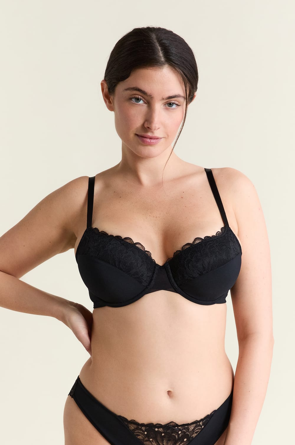 Bra N.4 - The Lightly Lined Lace;${refinementColor}