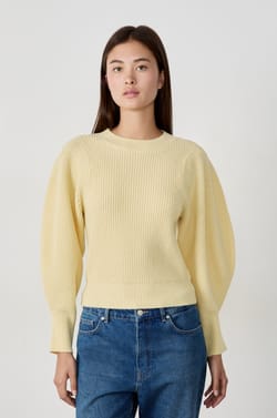 Pull à manches bouffantes;${refinementColor}