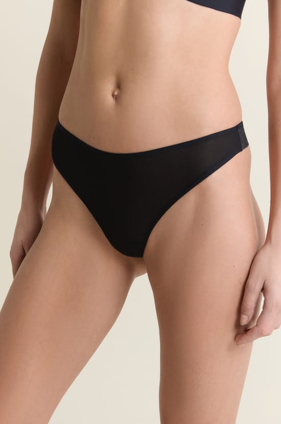 Tulle Thong;${refinementColor}