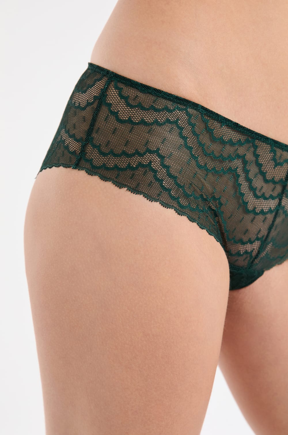 Shorty en dentelle;${refinementColor}