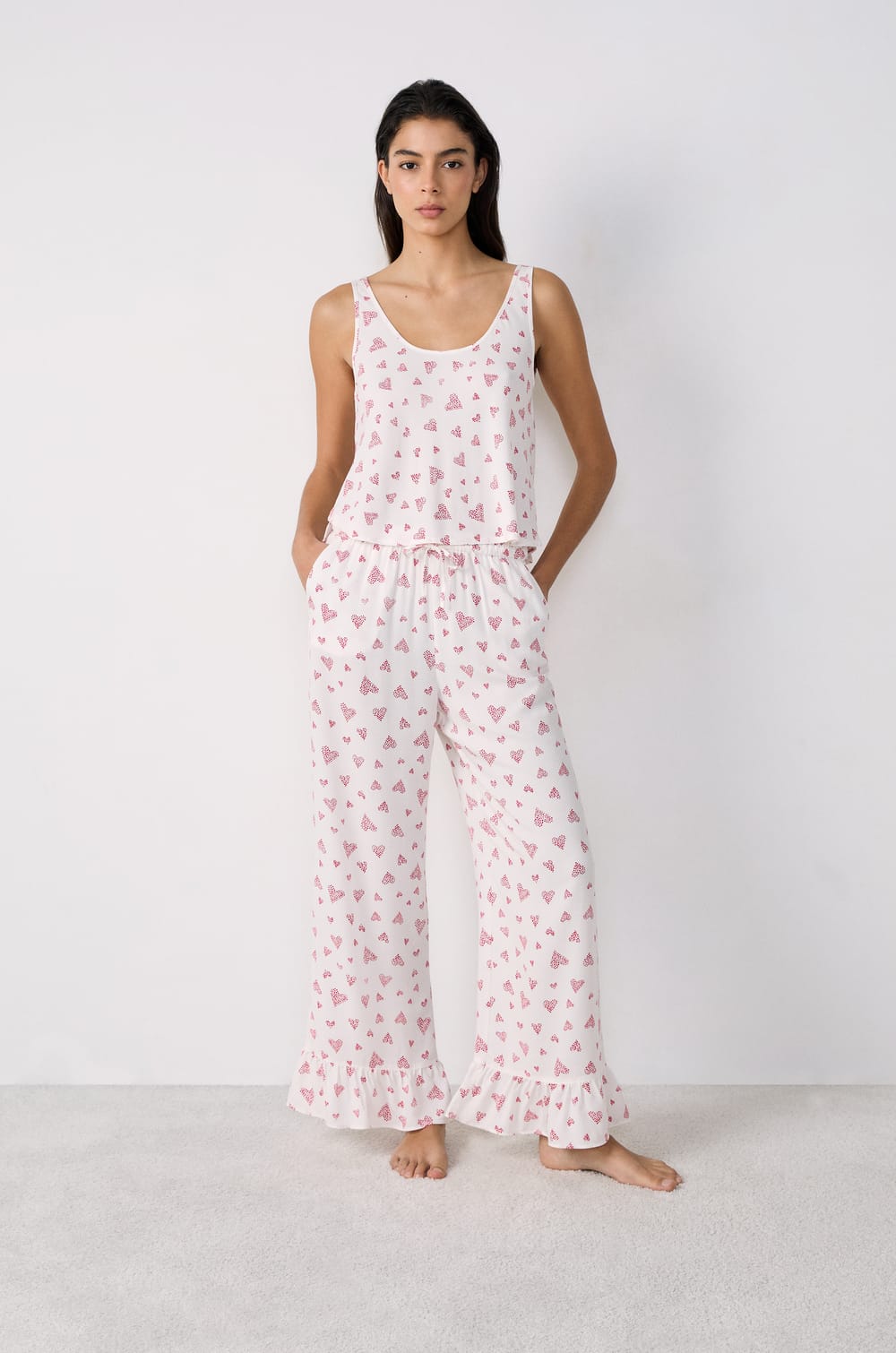 Heart Pattern Top;${refinementColor}