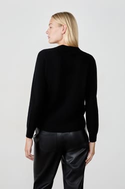 Pull col polo en cachemire;${refinementColor}