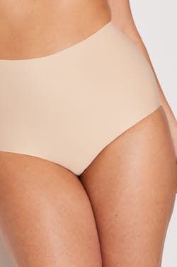 Slip mit hoher Taille – starker Halt;${refinementColor}