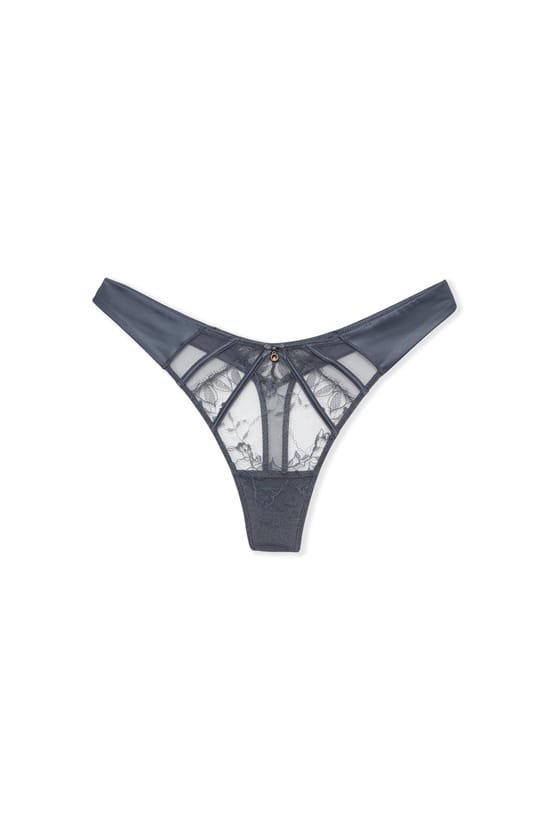 String en dentelle et satin;${refinementColor}