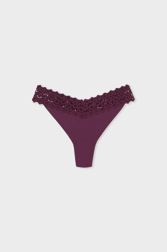 Tanga en microfibre et dentelle;${refinementColor}
