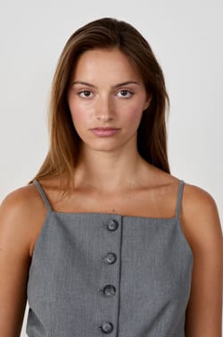 Gilet sans manches à boutons;${refinementColor}