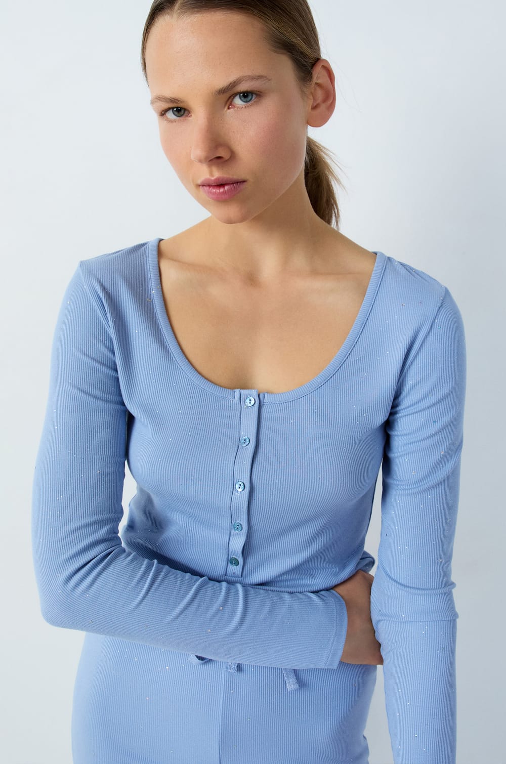 Long Sleeve Ribbed Sparkle T-Shirt;${refinementColor}