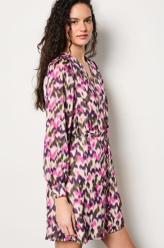 Short patterned shirt dress;${refinementColor}
