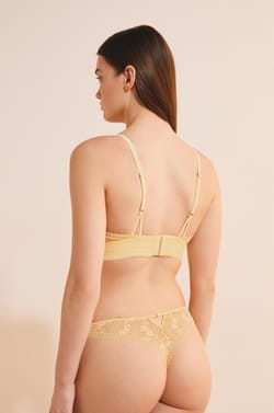 Bra N.8 - The Wireless Triangle Lace;${refinementColor}