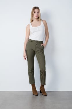Carrot-Cut Trousers;${refinementColor}