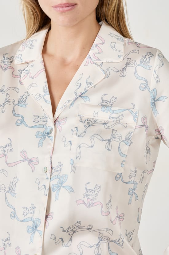 Chemise de pyjama imprimée satinée;${refinementColor}