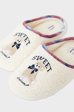 Chaussons en fausse fourrure à motifs;${refinementColor}