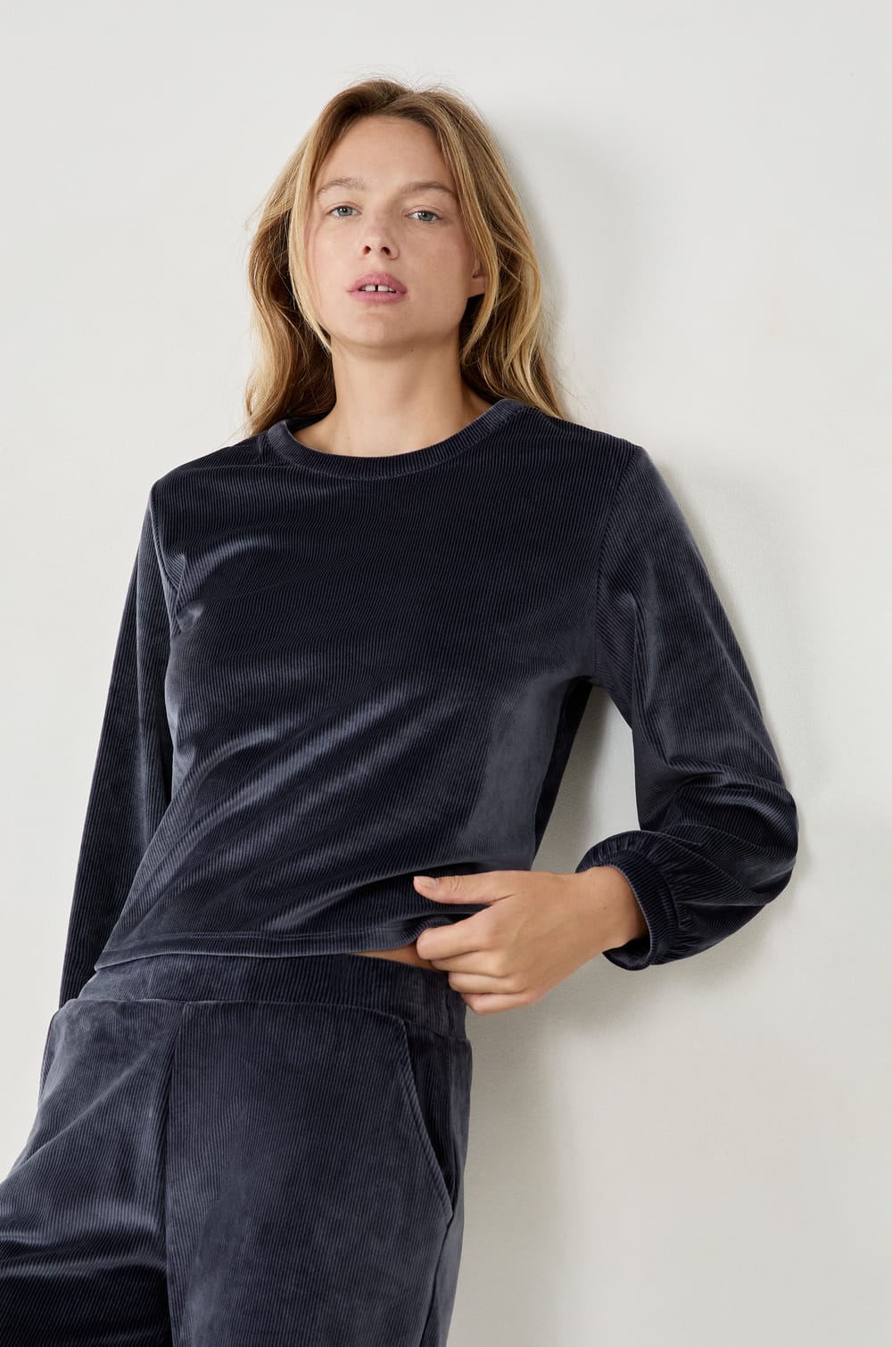 Sweat effet velours;${refinementColor}