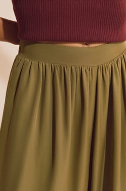 Pantalon fluide;${refinementColor}