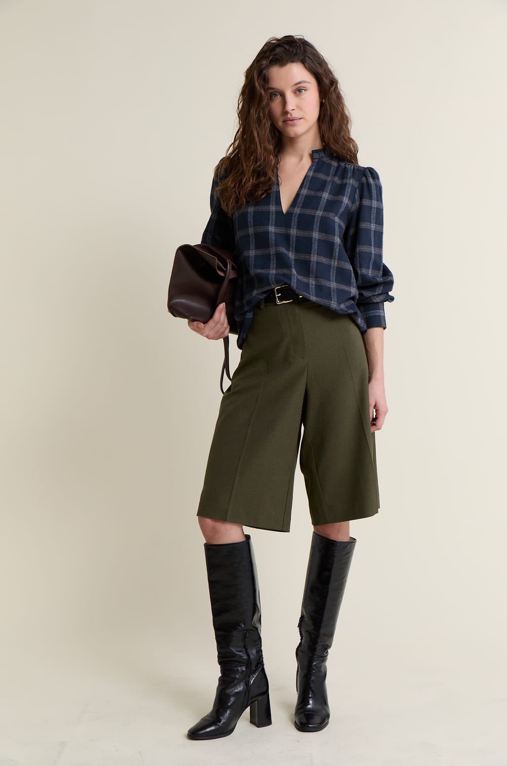 Bermuda Shorts;${refinementColor}