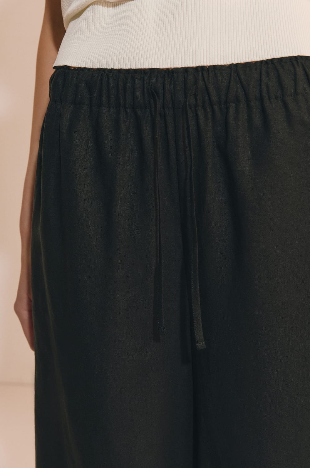 Pantalon avec lin;${refinementColor}