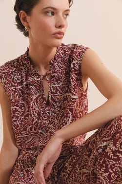 Top avec col &agrave; nouer &agrave; motifs;${refinementColor}