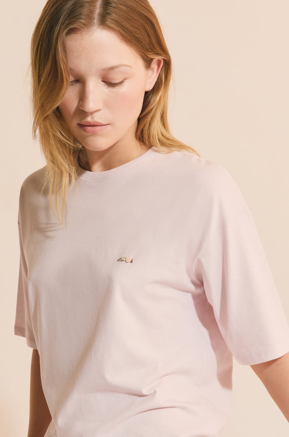 T-shirt avec un motif fleur;${refinementColor}