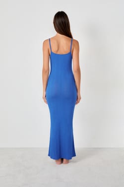Nuisette longue en coton côtelé à fines bretelles;${refinementColor}