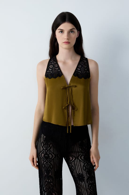 Débardeur de pyjama à nœud détails dentelle;${refinementColor}