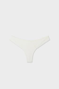  Tanga con detalles de encaje ;${refinementColor}