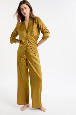 Pantalon de pyjama satinée à rayures;${refinementColor}