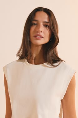 T-shirt sans manches en coton;${refinementColor}