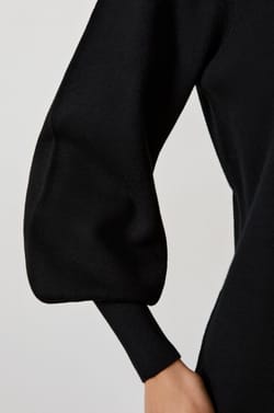 Robe pull courte;${refinementColor}