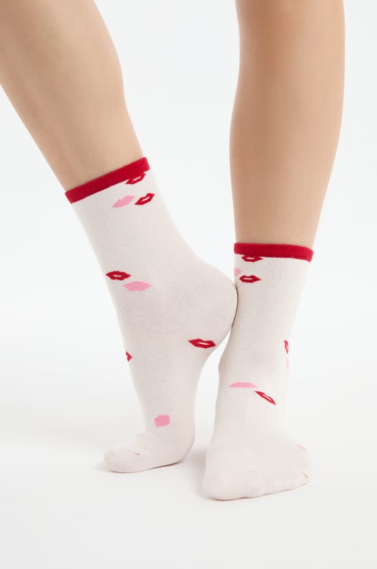 Socks with Cotton;${refinementColor}