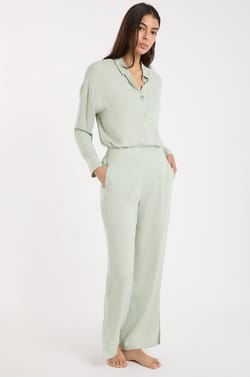 Pantalon de pyjama satin&eacute;;${refinementColor}