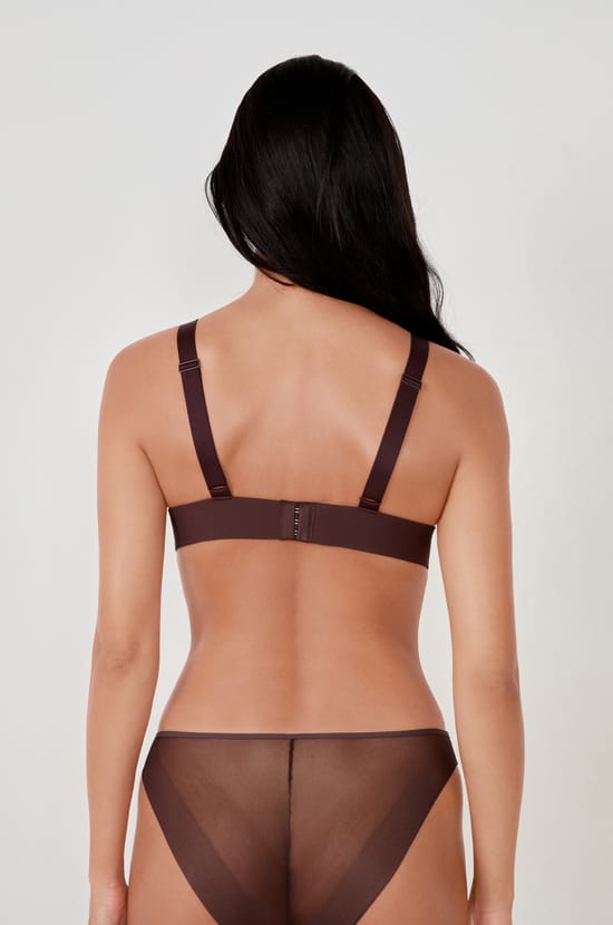 Wireless triangle bra in mesh;${refinementColor}