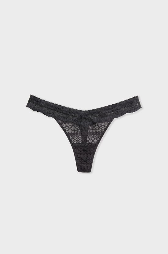 String aus Spitze;${refinementColor}
