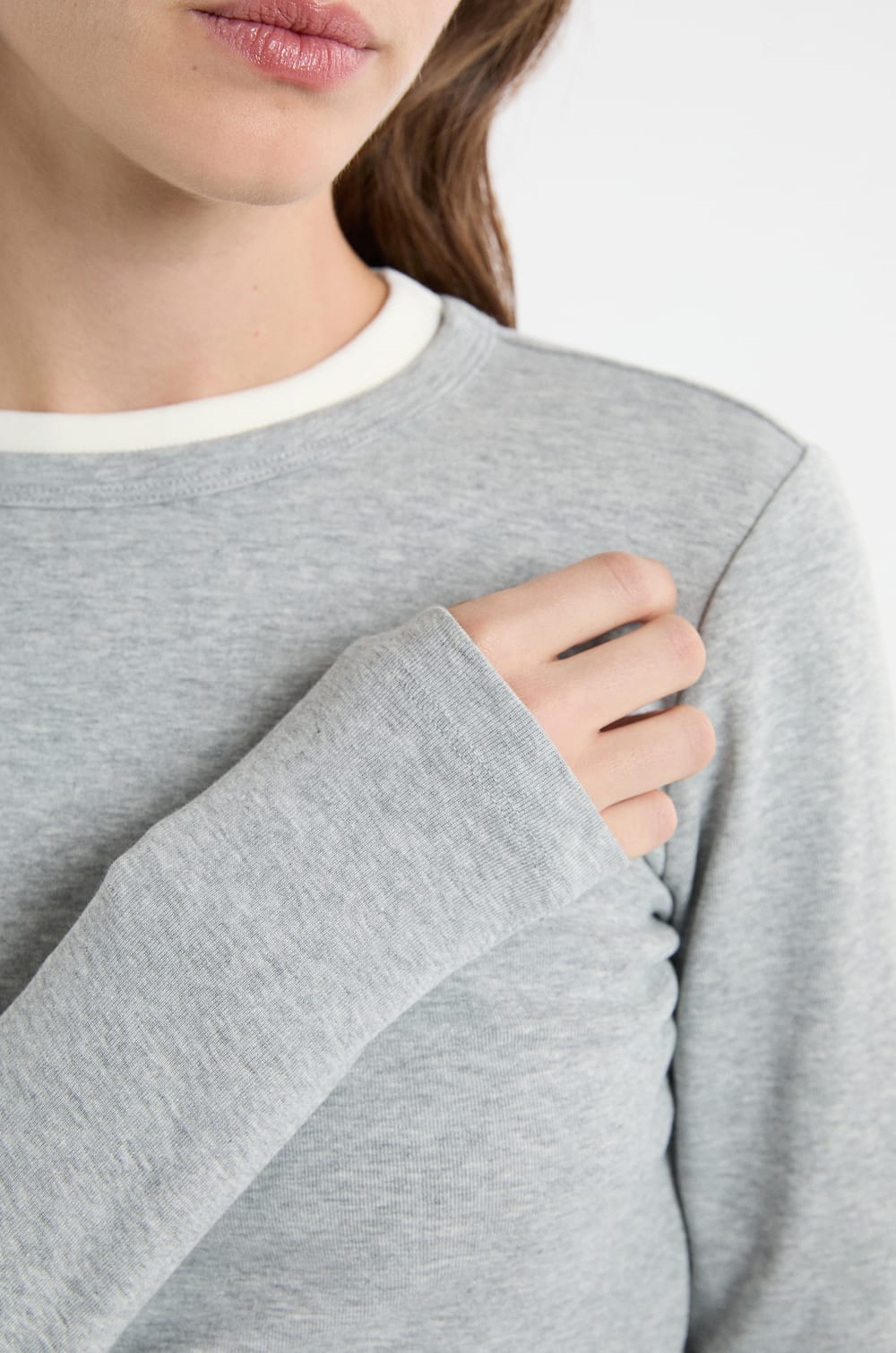 Long-sleeved T-shirt with cotton modal;${refinementColor}