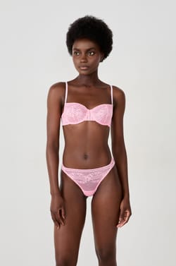 Krajkov&eacute; tanga;${refinementColor}