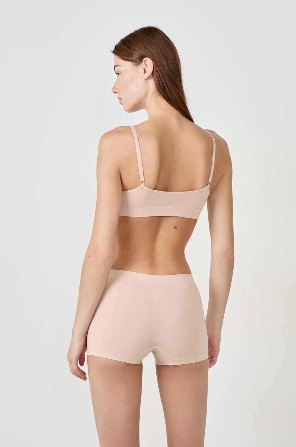 Pantal&oacute;n corto de corte masculino sin costuras de algod&oacute;n org&aacute;nico;${refinementColor}