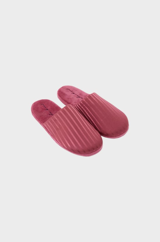 Mules and Mask Set;${refinementColor}