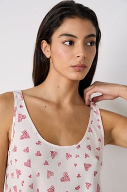 Heart Pattern Top;${refinementColor}