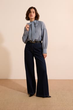 Chemise avec lien &agrave; nouer;${refinementColor}