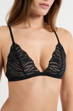 Soutien-gorge triangle en dentelle;${refinementColor}