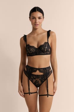 Lace Garter Belt;${refinementColor}