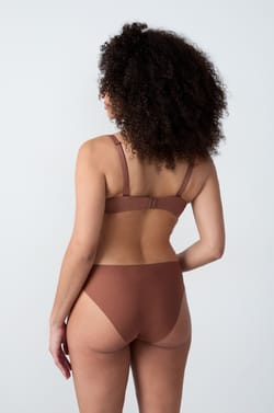 Bra Nº 4 -  Balconet de copas finas;${refinementColor}