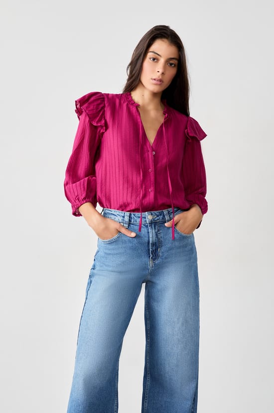 Long-sleeved shirt with ruffles;${refinementColor}