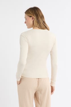 Long-sleeved cotton t-shirt with buttons;${refinementColor}